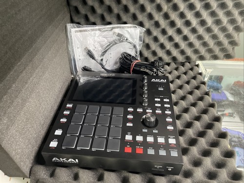 Akai professional mpc one - professional,