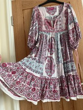 Monsoon White, Pink &