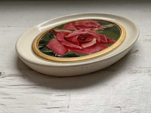 Madryn miniature oval - miniature, wall