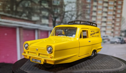 Corgi only fools and horses - only,