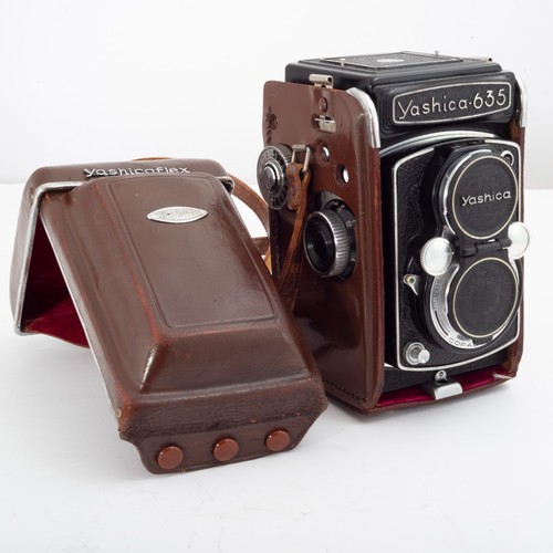 Mint yashica 635 - ,