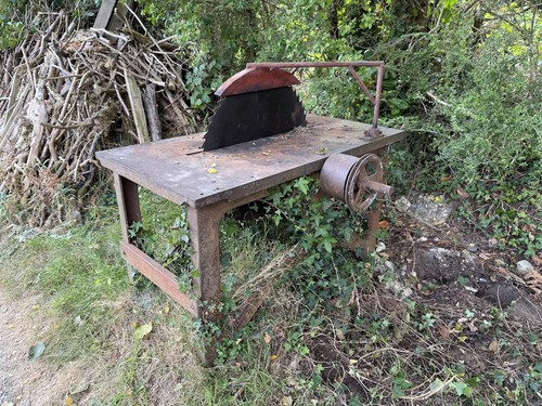Vintage cast iron saw - , bench