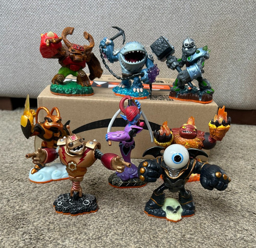 Skylanders giants figures - giants,
