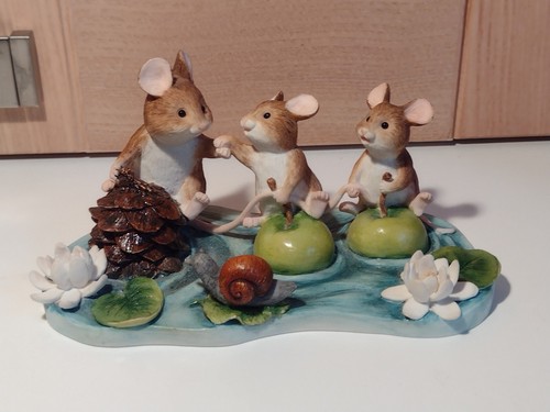 Border fine arts studio - arts, merrie
