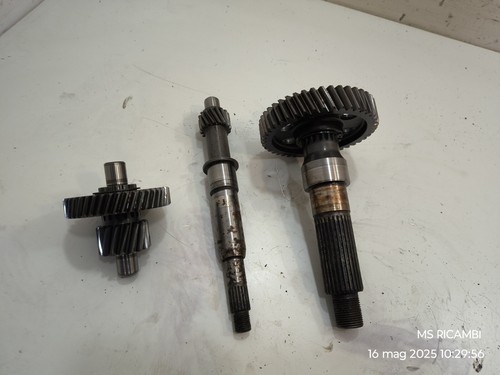Engine gears j429 suzuki - engine,