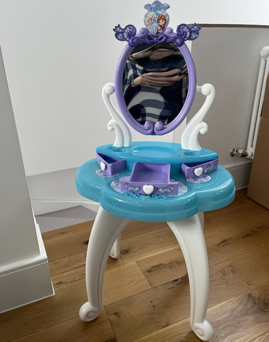 Disney frozen dressing - frozen,
