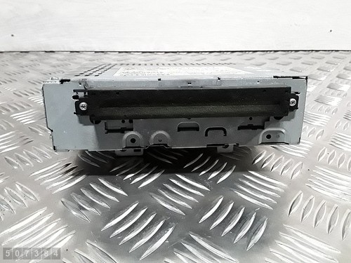 2005 volvo v50 radio - volvo, cd