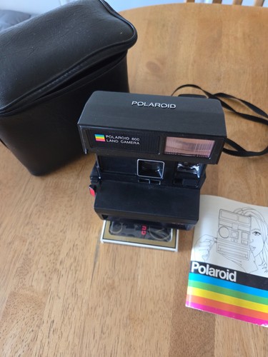Polaroid 600 land camera - polaroid,
