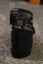 Nikon  D4 16.2MP Good