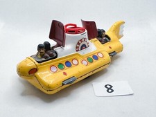 CORGI TOYS 803 THE BEATLES PSYCHEDELIC POP YELLOW SUBMARINE RED HATCHES