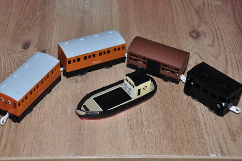 Tomy trackmaster annie - tomy,