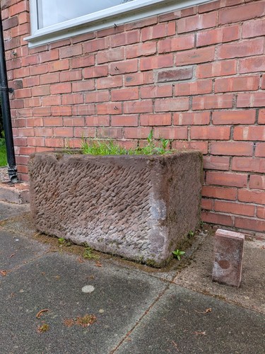 Large red sandstone - sandstone, trough
