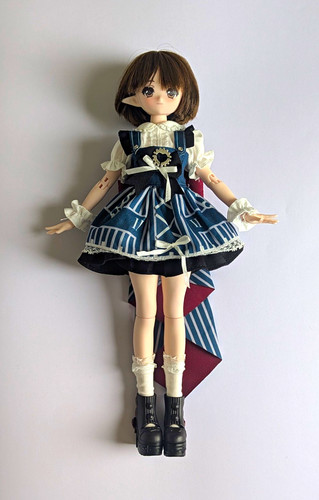 Bjd girl doll brunette bob - 1:4,