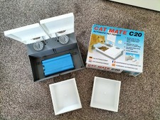 Cat Mate C20 Automatic Pet Feeder very good condition also suitable for dogs
