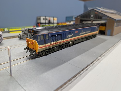 R2350 hornby gauge - oo, network