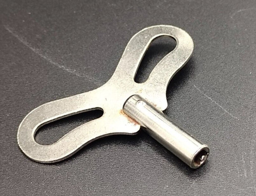 Antique 4mm square - hole,