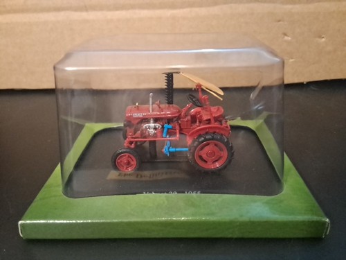 Hatchette tractors 1 - hatchette,