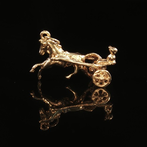 Vintage 14k yellow gold horse - yellow,