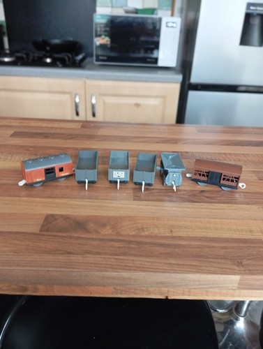 Tomy thomas the tank engine - tank,