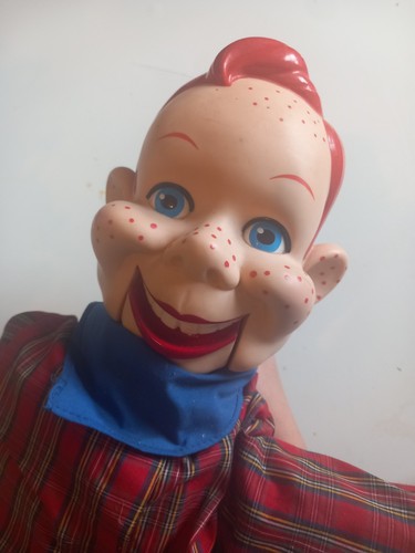 Howdy doody ventriloquist - howdy,