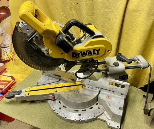 Dewalt dw717xps 115v corded - dewalt,