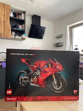 Lego Technic Ducati Panigale V4 S Motorcycle #42202