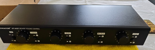 Speaker amp switch - &,