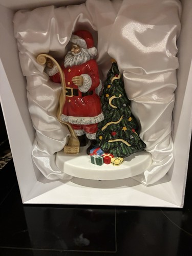 Royal doulton santas - royal,