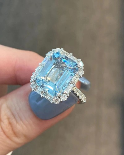 Emerald cut natural - 5.00,