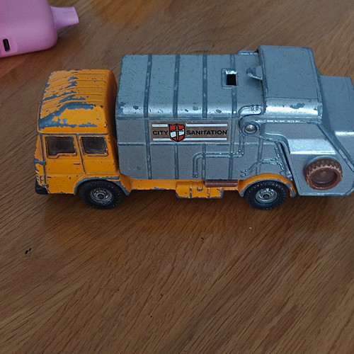Matchbox superfast 8 dodge - no.,