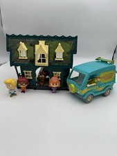 Scooby Doo House And Figures