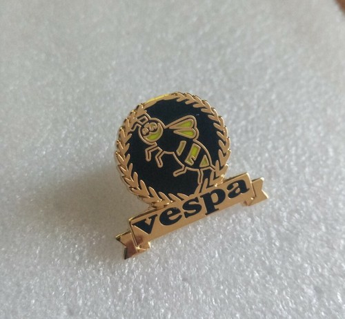Vespa bee brand - brand, badge