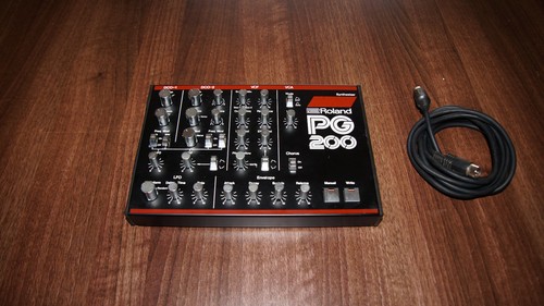 Roland pg200 programmer - -,