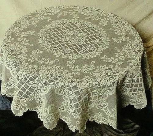 Round ecru lace tablecloth - 70",