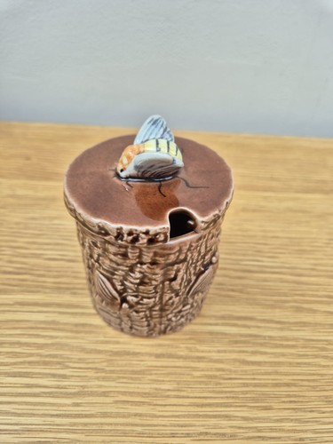 Vintage beehive honey pot with