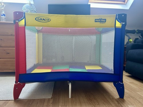 Multi color graco pack - pack, n