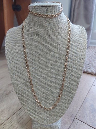 9ct gold necklace - 9ct, bracelet