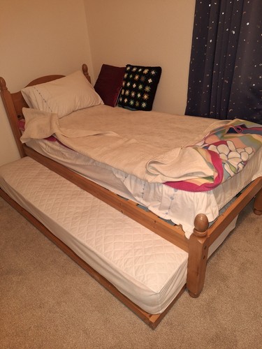 Pine trundle bed with - pine,