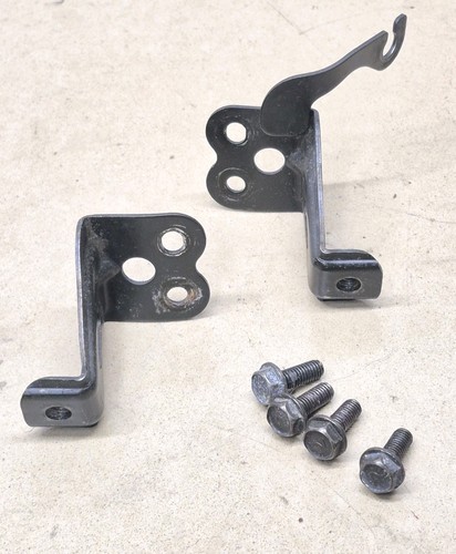 Kawasaki zx7r fairing brackets - kawasaki,