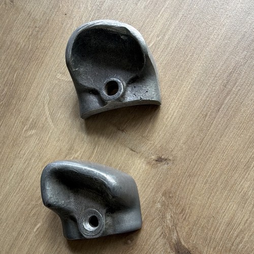 Two cast aluminium accessory - aluminium,