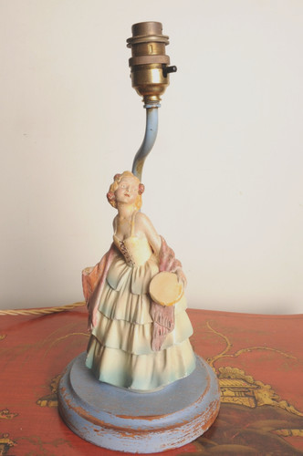 Pretty vintage shawl chalkware - shawl,