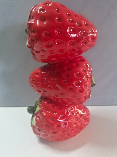 Ceramic strawberry stack stem - stack,