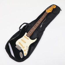 Squier by Fender Squier by