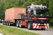Truck Photo Mercedes-Benz
