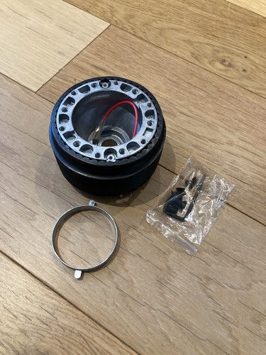 Steering wheel hub boss - steering,