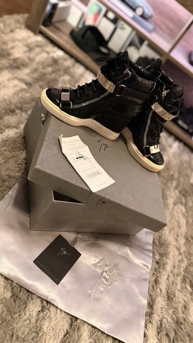 Giuseppe zanotti lorenz - giuseppe,