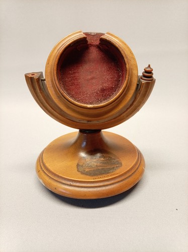 Wooden pocket watch - , stand.l