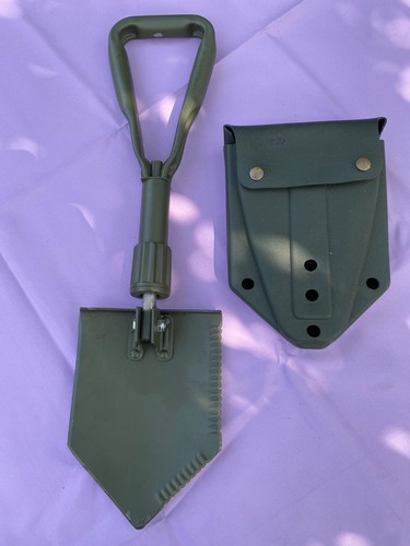 Army trenching spade unused - spade.,