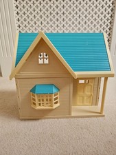 Sylvanian Families Vintage Applewood Cottage House Calico Critters