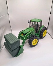 Britains ERTL John Deere Tractor Toy With Sound & Light